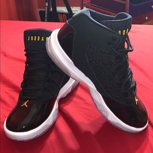 Jordan Max Aura Shoes Black/Hyper Royal/White